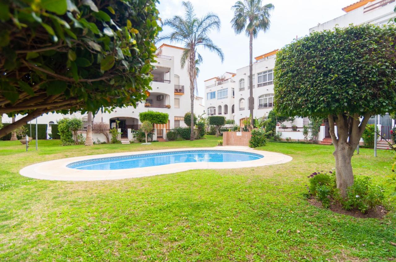 Ketan Suite Nadales Малага Экстерьер фото
